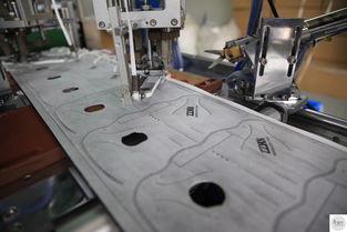 實(shí)拍防霧霾口罩工廠 防護(hù)標(biāo)準(zhǔn)媲美醫(yī)院隔離區(qū)